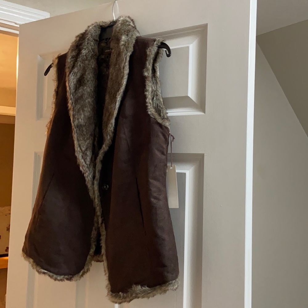Faux fur brown vest!